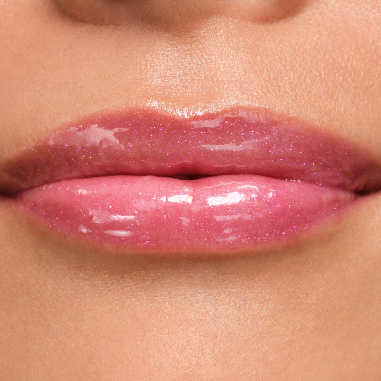 phyto-glow-lip-balm-shimmer-eclipse-p4 NATR-10133-Phyto-Glow-Lip-Hover-Eclipse.jpg