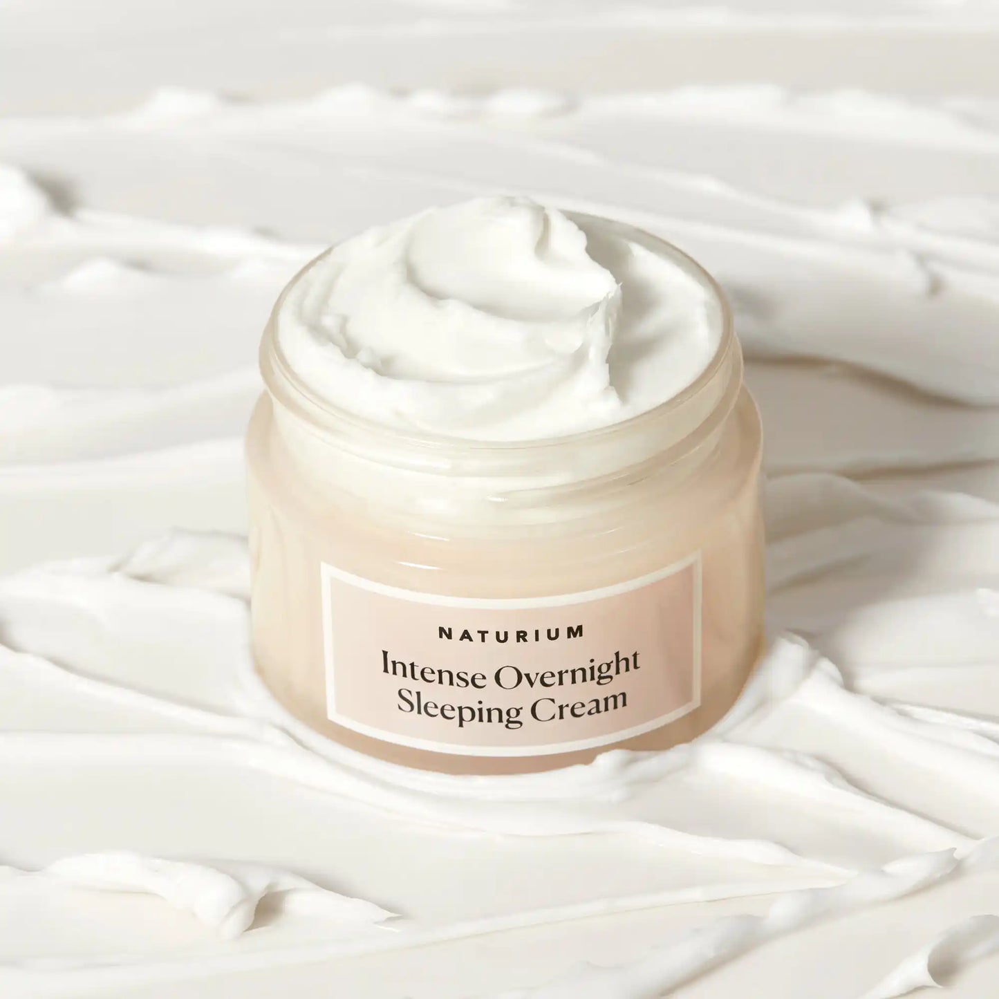 intense-overnight-sleeping-cream-o8 sleepingcream_0880-crop_1.webp